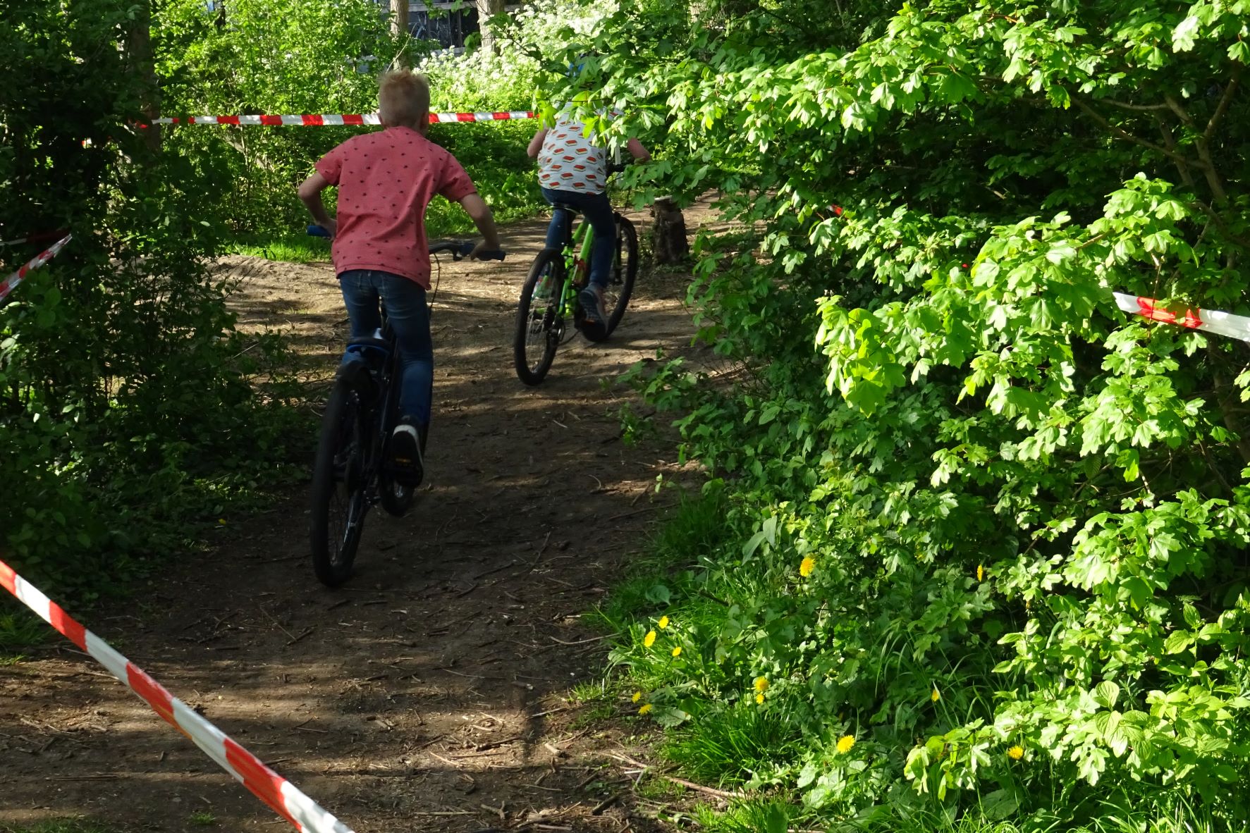 Loopfietsen en dikke bandenrace 2022