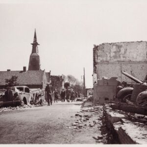 Bijeenkomst en onthulling oorlogsmonument